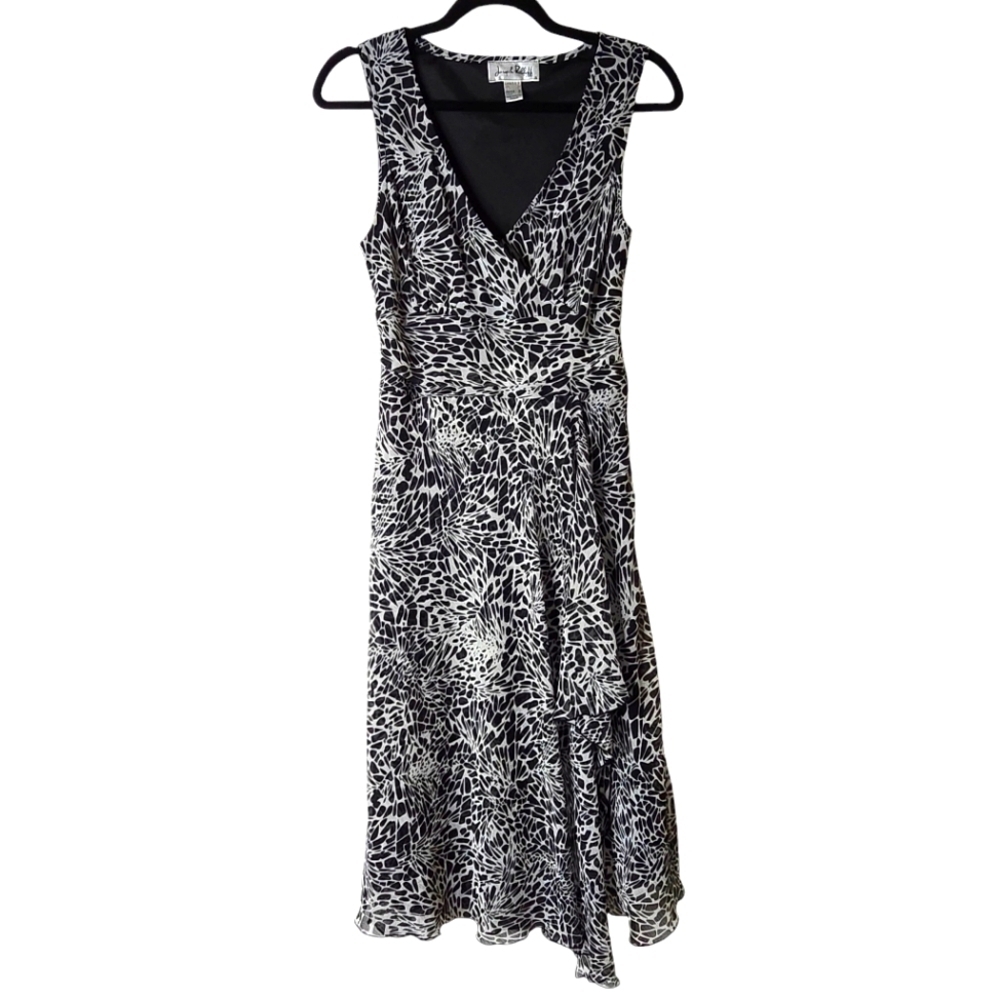 JOSEPH RIBKOFF BLACK AND WHITE SLEEVELESS PRINT DRESS SIZE 8